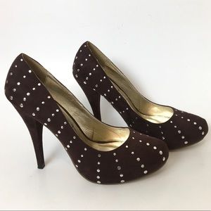 👗5/$25👗Studded Brown Pump SZ 9 Suede look